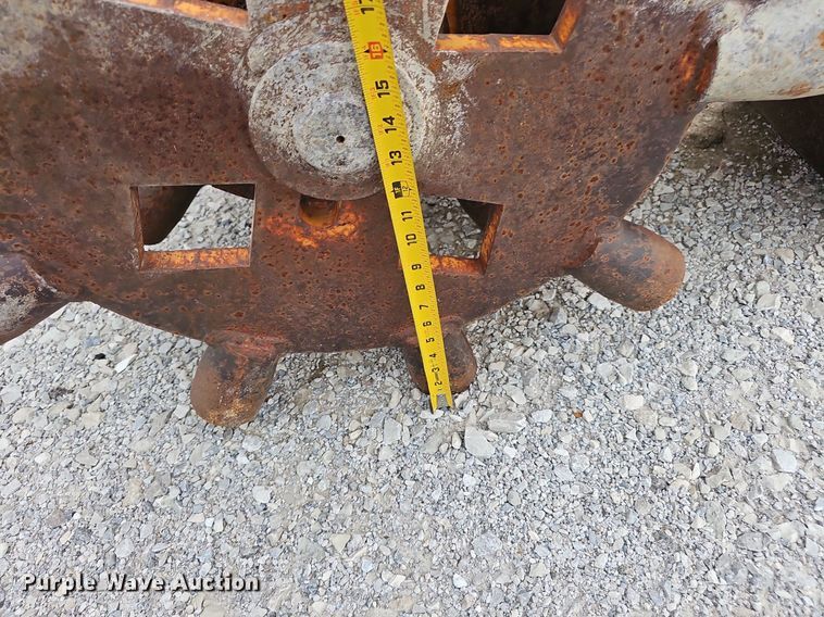 image for item IO9948 Excavator attachments