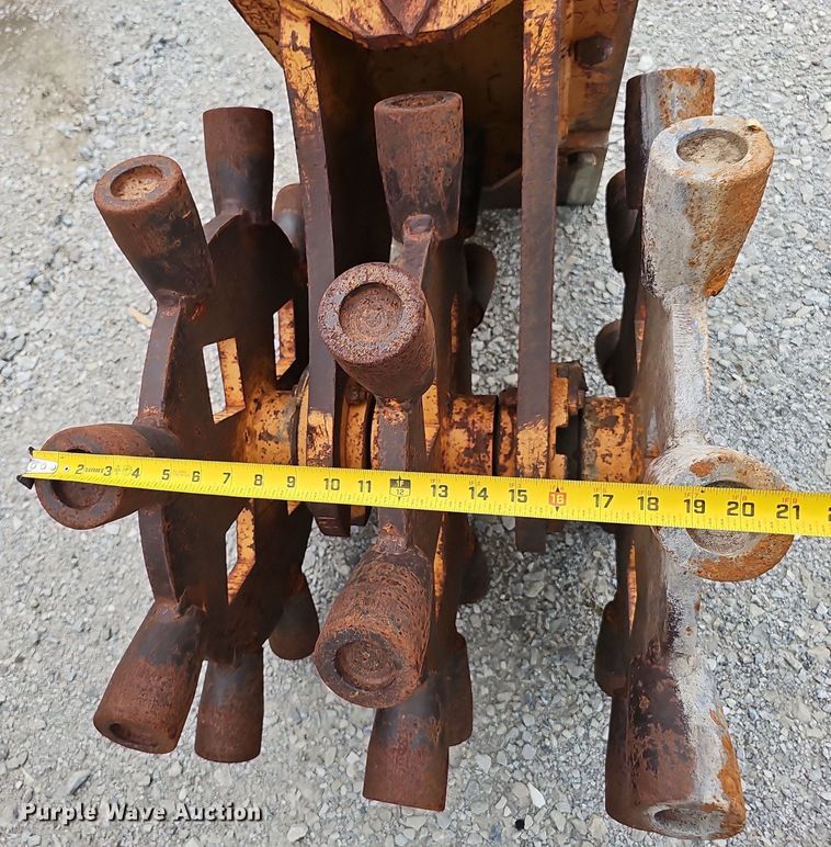 image for item IO9948 Excavator attachments