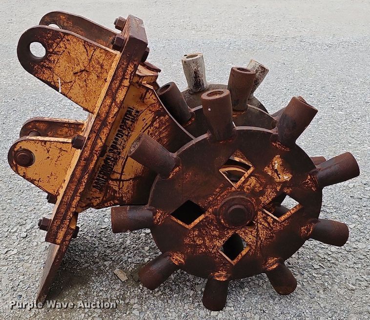 image for item IO9948 Excavator attachments