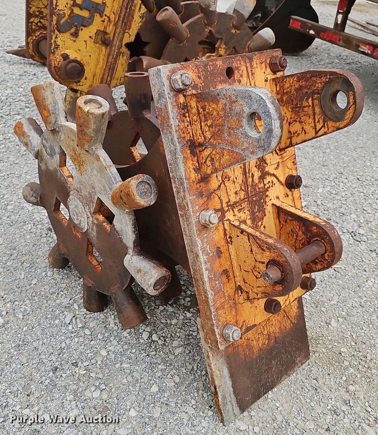 image for item IO9948 Excavator attachments