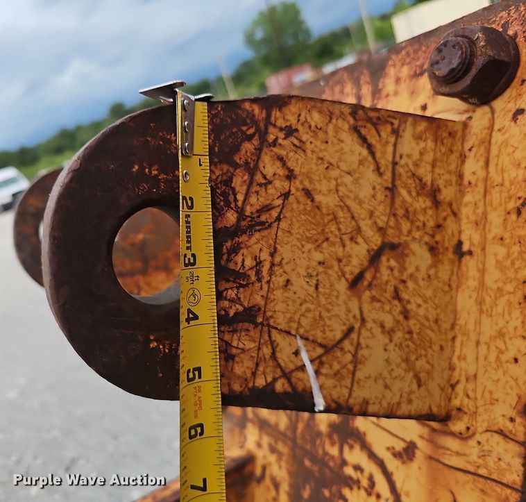 image for item IO9948 Excavator attachments