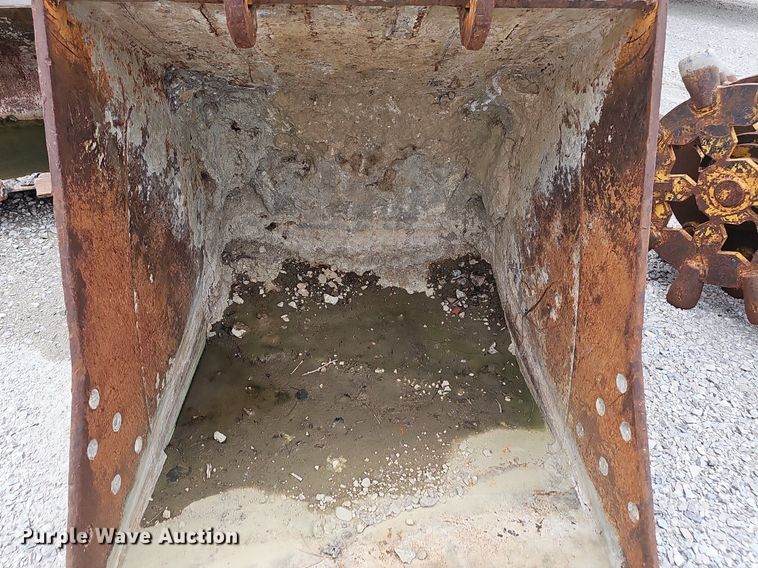 image for item IO9953 Midland 42