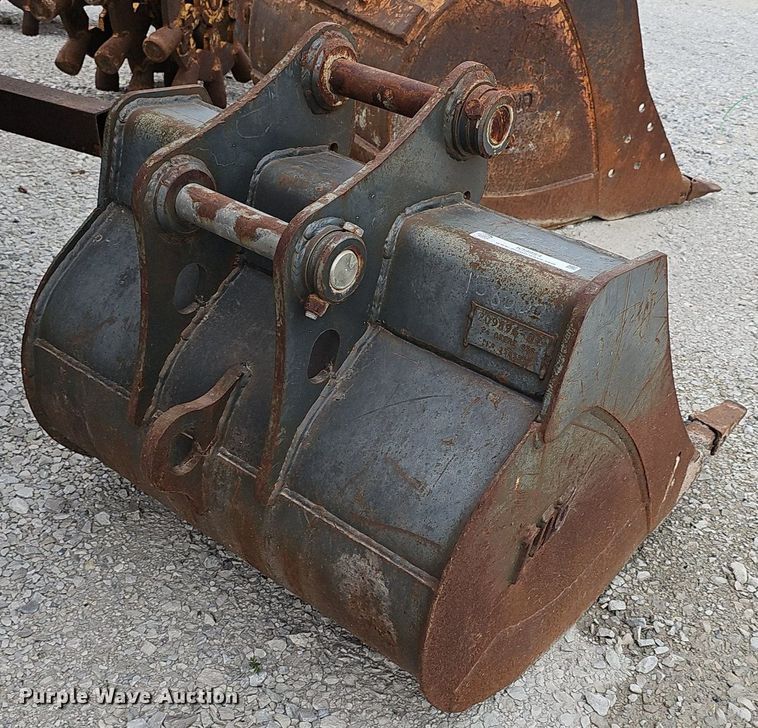 image for item IO9954 John Deere 856 36