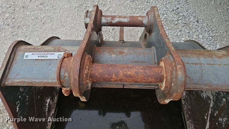 image for item IO9954 John Deere 856 36