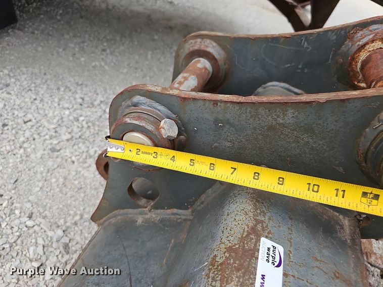 image for item IO9954 John Deere 856 36