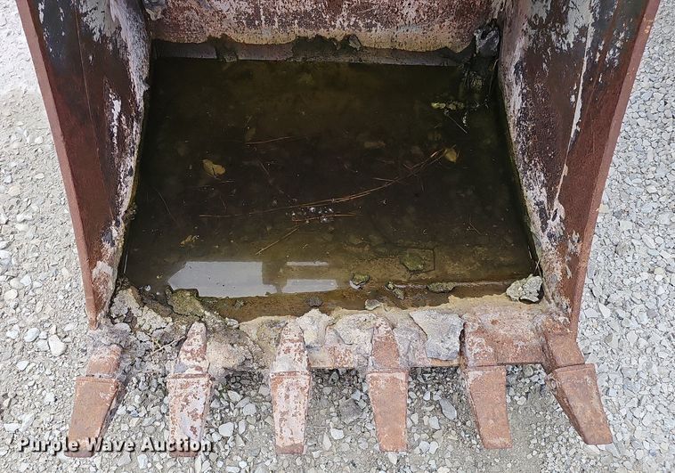 image for item IO9954 John Deere 856 36