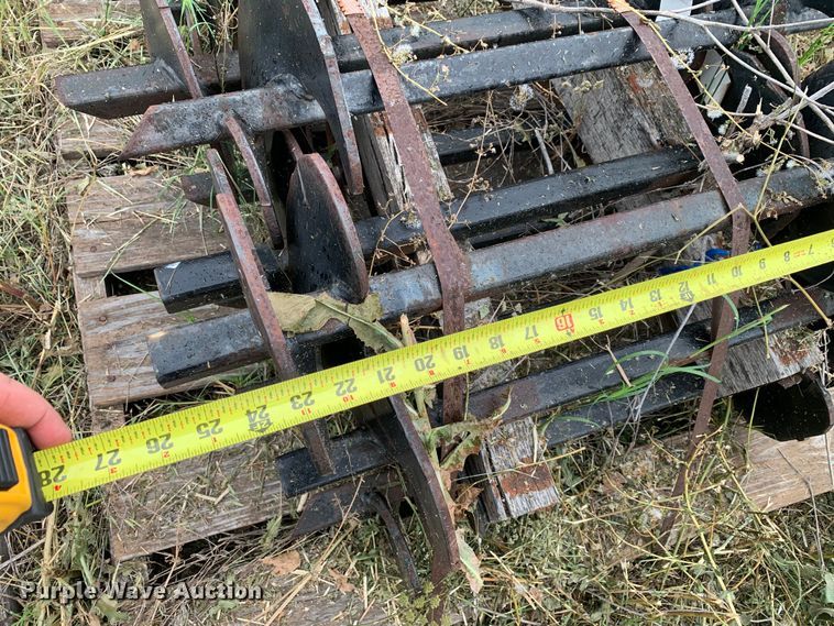 image for item JT9839 Approximately 50 pallets of electrical components 