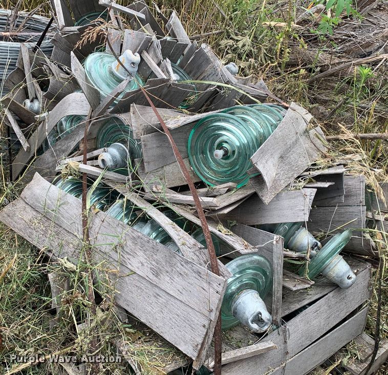 image for item JT9839 Approximately 50 pallets of electrical components 