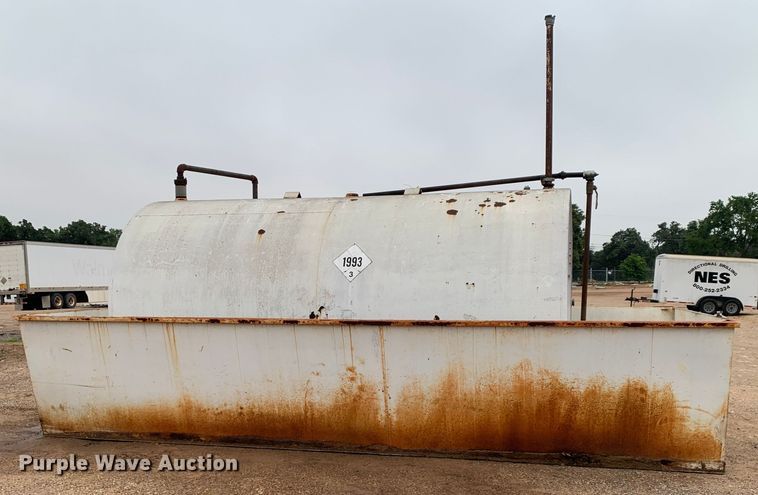 image for item JT9843 Fuel tank