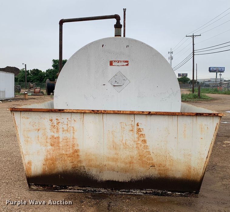 image for item JT9843 Fuel tank