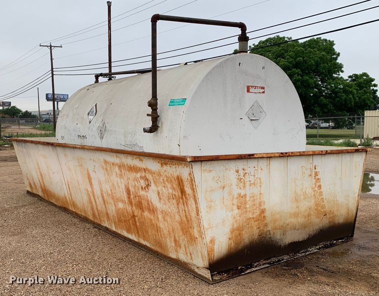 image for item JT9843 Fuel tank