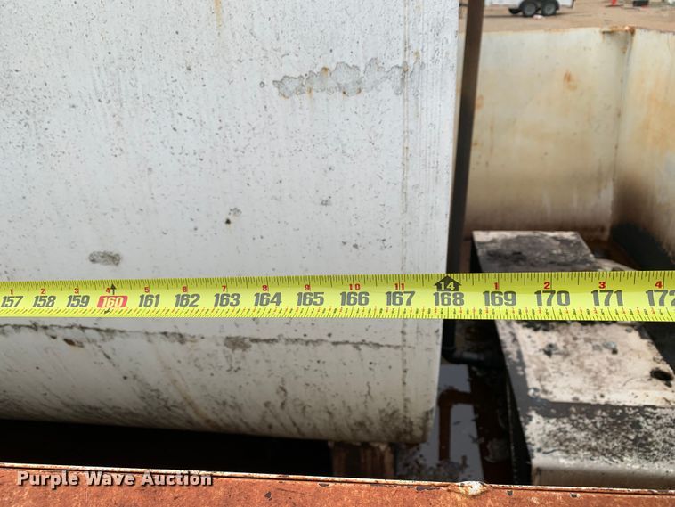 image for item JT9843 Fuel tank