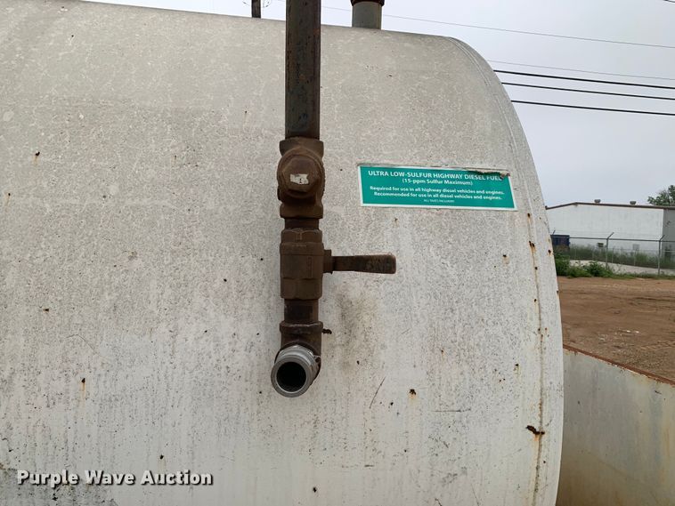 image for item JT9843 Fuel tank