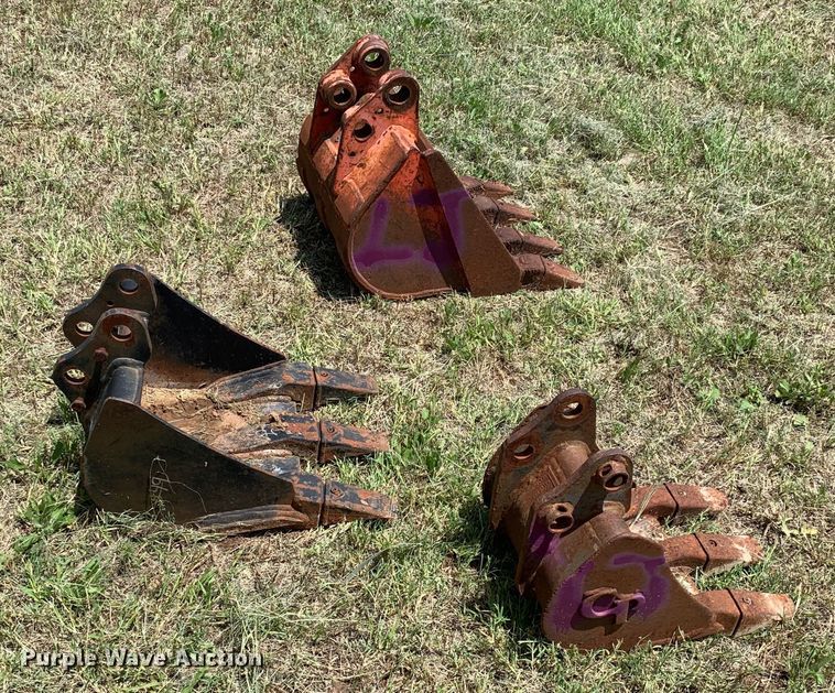 image for item JT9849 (3) mini excavator buckets