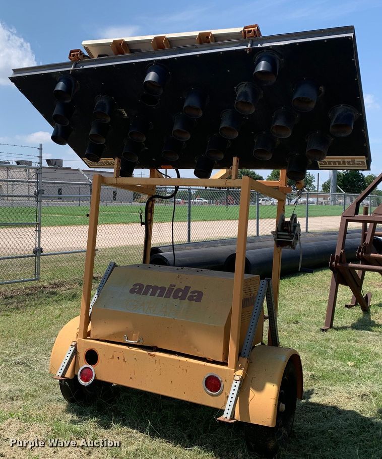 image for item JT9850 Amida 320-241 arrow board trailer