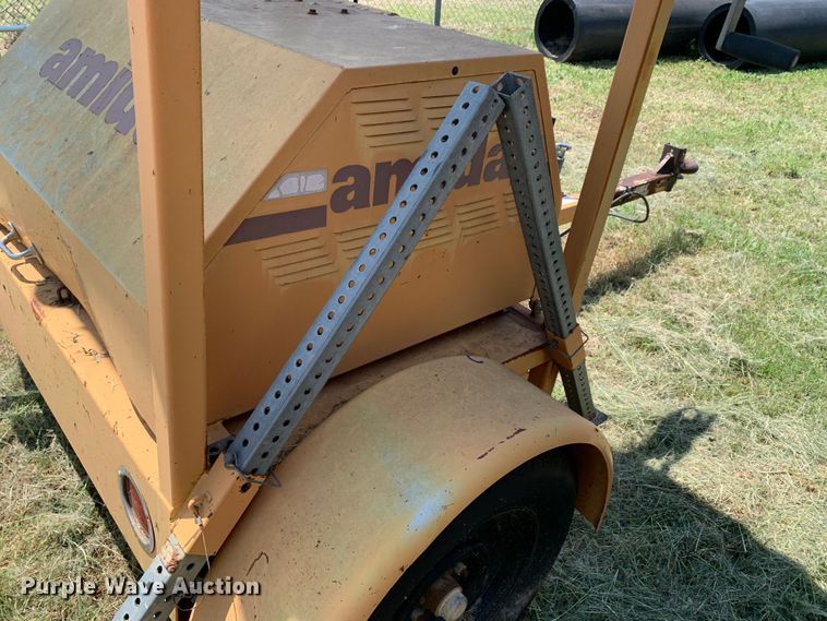 image for item JT9850 Amida 320-241 arrow board trailer