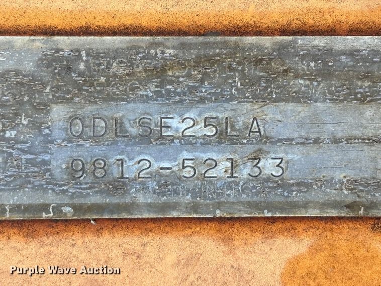 image for item JT9850 Amida 320-241 arrow board trailer