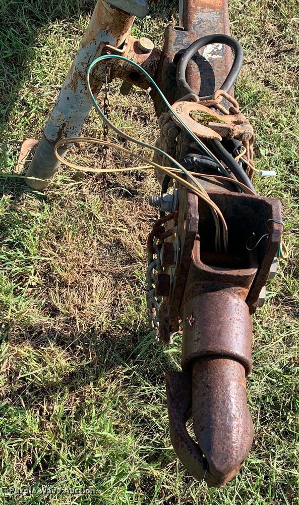 image for item JT9860 Sullair 185DPQCAT air compressor