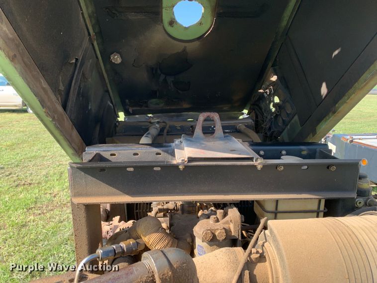 image for item JT9860 Sullair 185DPQCAT air compressor