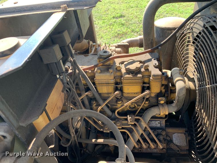 image for item JT9860 Sullair 185DPQCAT air compressor