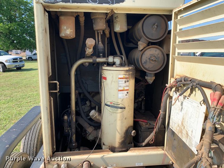 image for item JT9861 2008 Ingersoll-rand  130 air compressor