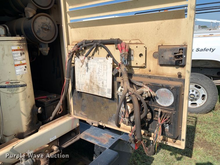 image for item JT9861 2008 Ingersoll-rand  130 air compressor