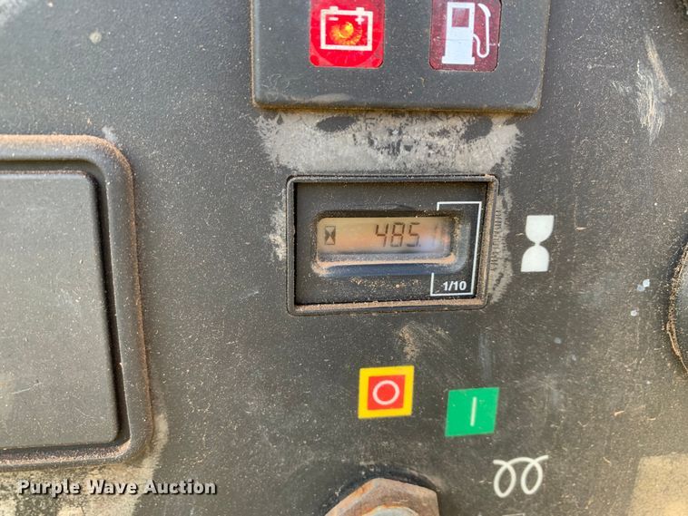 image for item JT9861 2008 Ingersoll-rand  130 air compressor