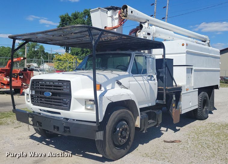 image for item KB9021 1991 Ford F700 bucket truck