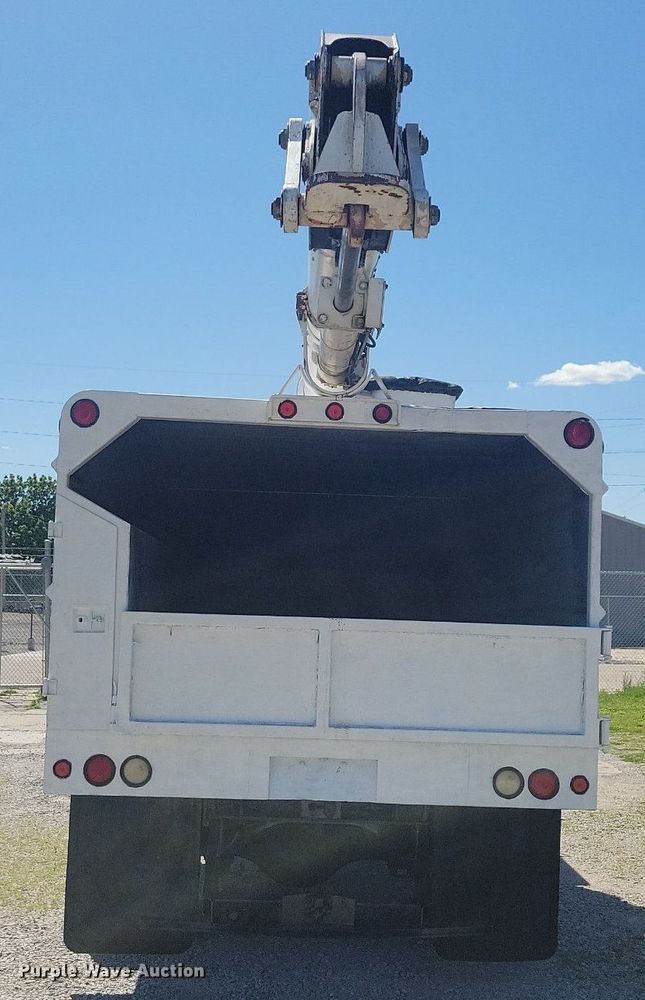 image for item KB9021 1991 Ford F700 bucket truck