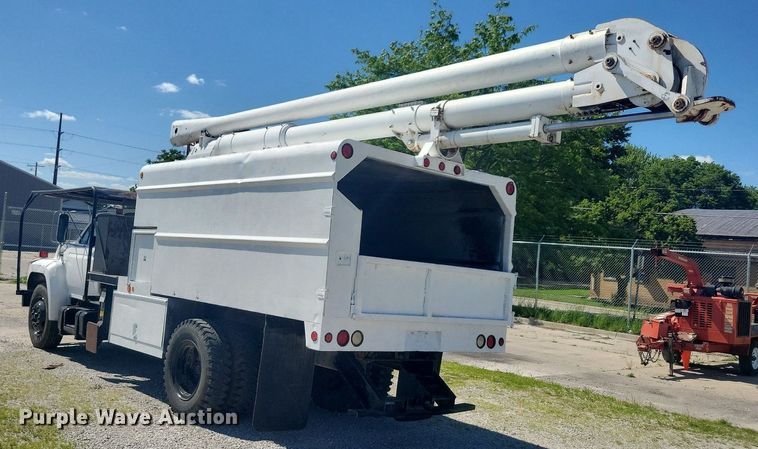 image for item KB9021 1991 Ford F700 bucket truck