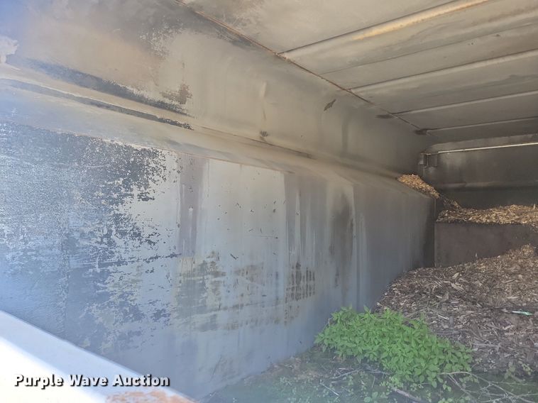 image for item KB9021 1991 Ford F700 bucket truck