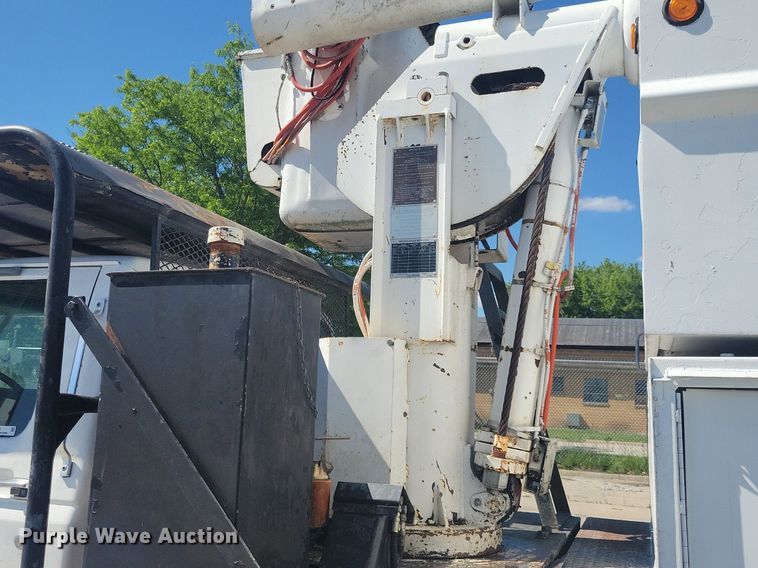 image for item KB9021 1991 Ford F700 bucket truck