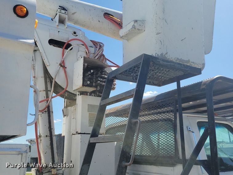 image for item KB9021 1991 Ford F700 bucket truck