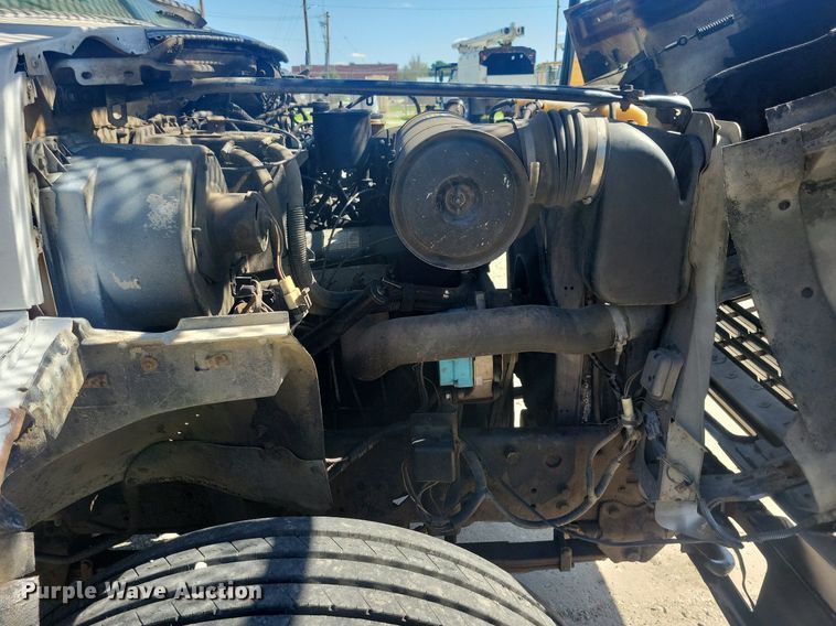 image for item KB9021 1991 Ford F700 bucket truck