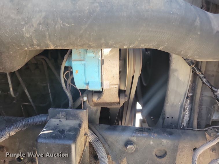 image for item KB9021 1991 Ford F700 bucket truck