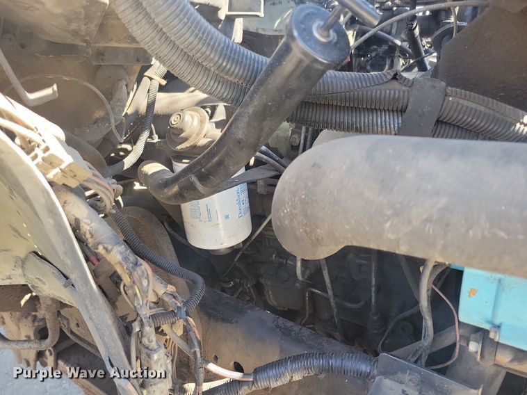 image for item KB9021 1991 Ford F700 bucket truck