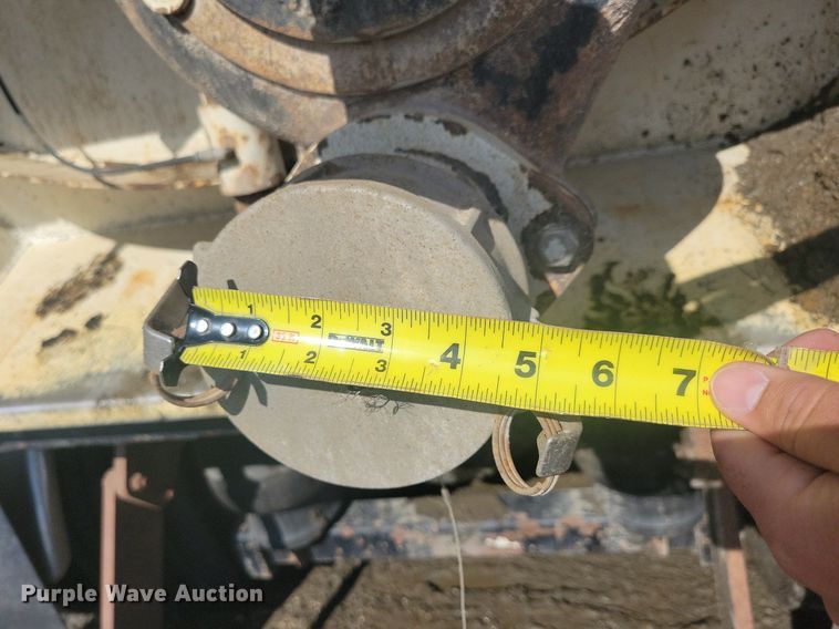 image for item KB9041 2012 Kenworth T800 hydrovac truck