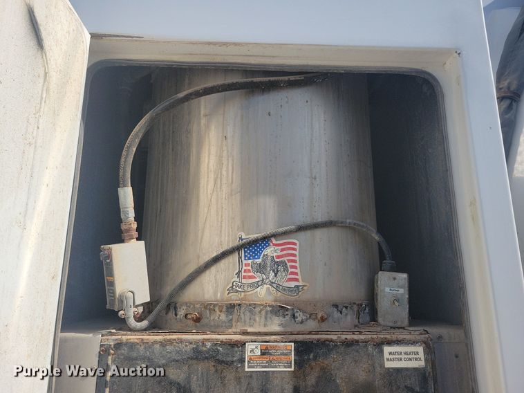 image for item KB9041 2012 Kenworth T800 hydrovac truck