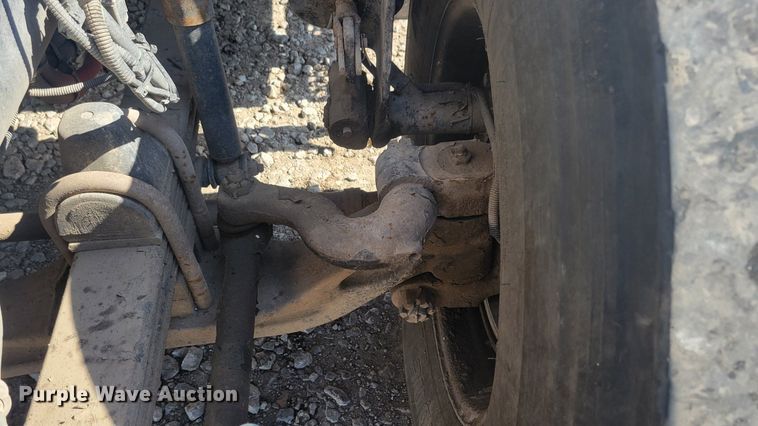 image for item KB9041 2012 Kenworth T800 hydrovac truck