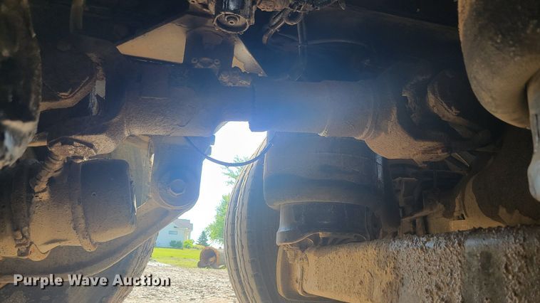 image for item KB9041 2012 Kenworth T800 hydrovac truck