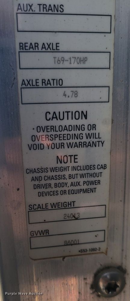 image for item KB9041 2012 Kenworth T800 hydrovac truck