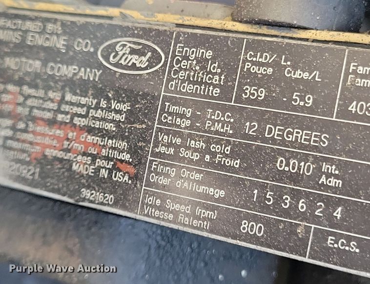 image for item KB9043 1993 Ford F700 truck cab and chassis