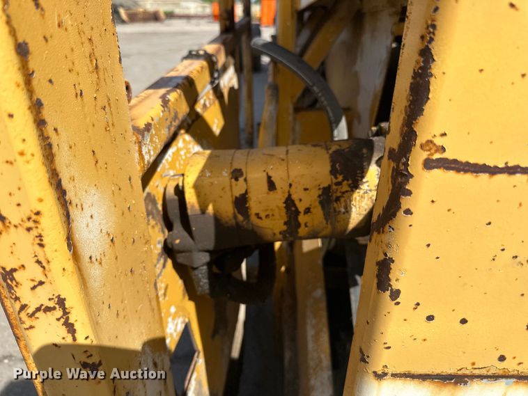 image for item LR9367 Kohlman  202AA screen