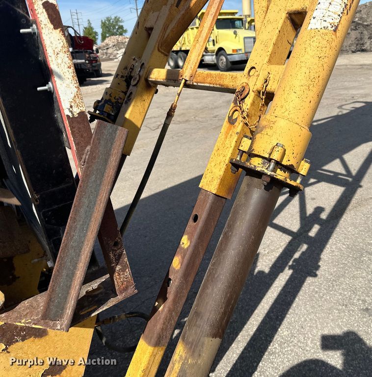 image for item LR9367 Kohlman  202AA screen