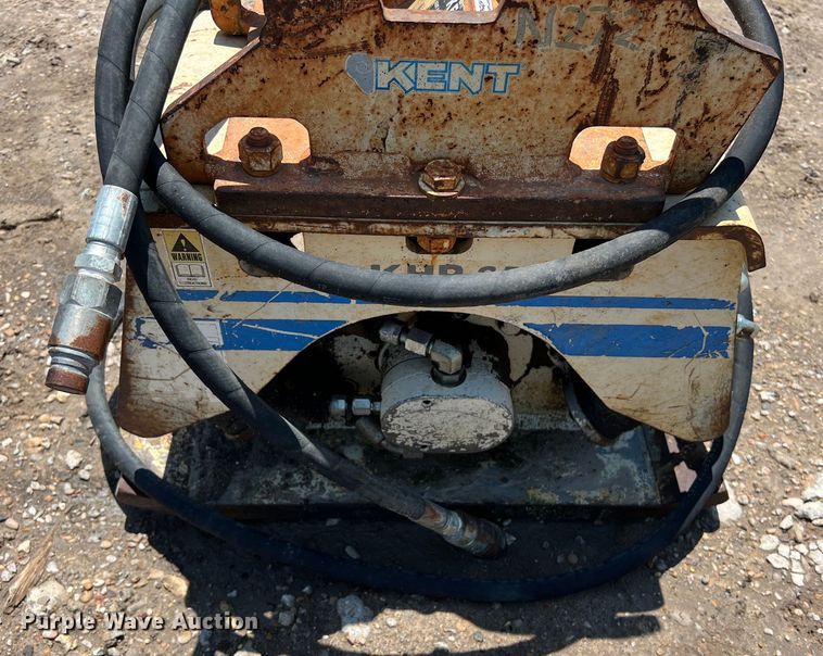 image for item LU9848 Mini excavator compactors