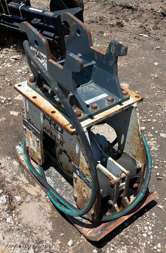 image for item LU9850 FRD HP65-II plate compactor