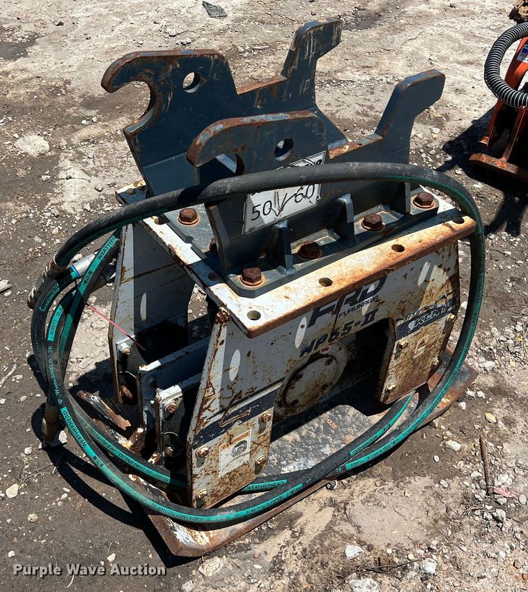 image for item LU9850 FRD HP65-II plate compactor