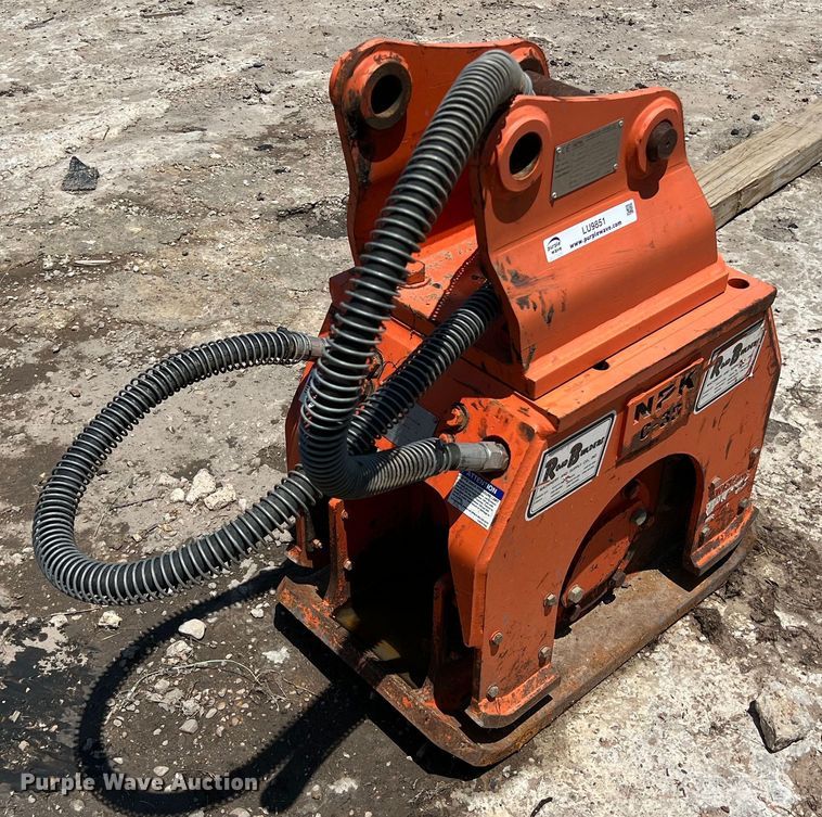 image for item LU9851 NPK C3D plate compactor