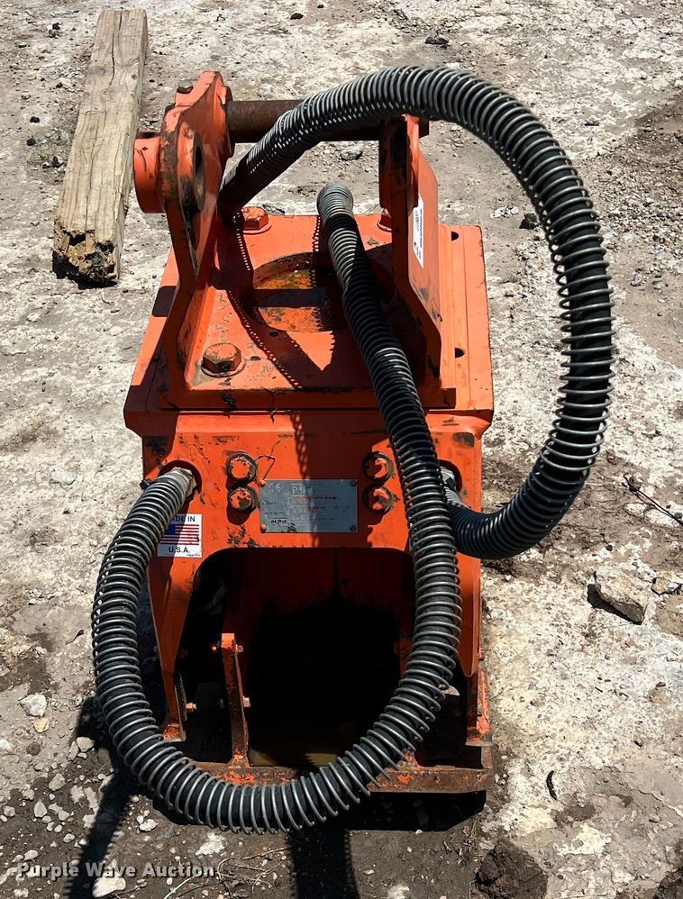 image for item LU9851 NPK C3D plate compactor