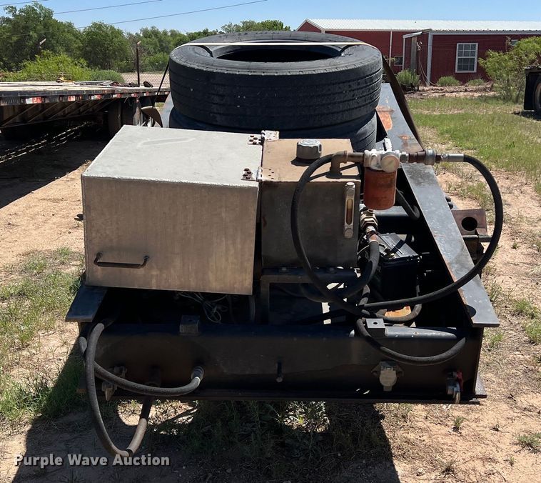 image for item LU9870 1994 Etnyre RTB40TD3-T1 lowboy equipment trailer